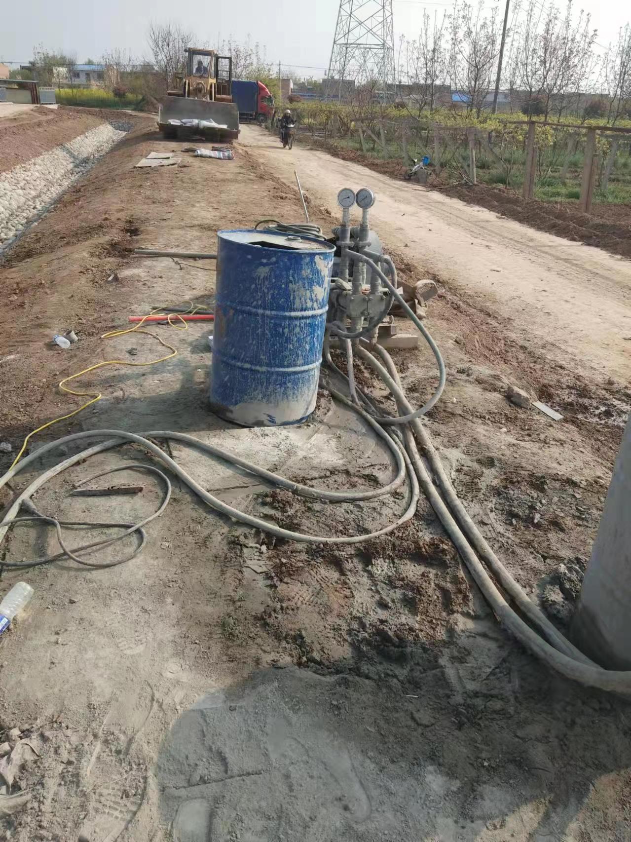 会山镇顶管注浆